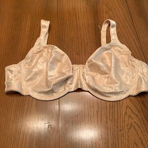 PINK Victoria's Secret Cream T-Shirt Bra Intimates